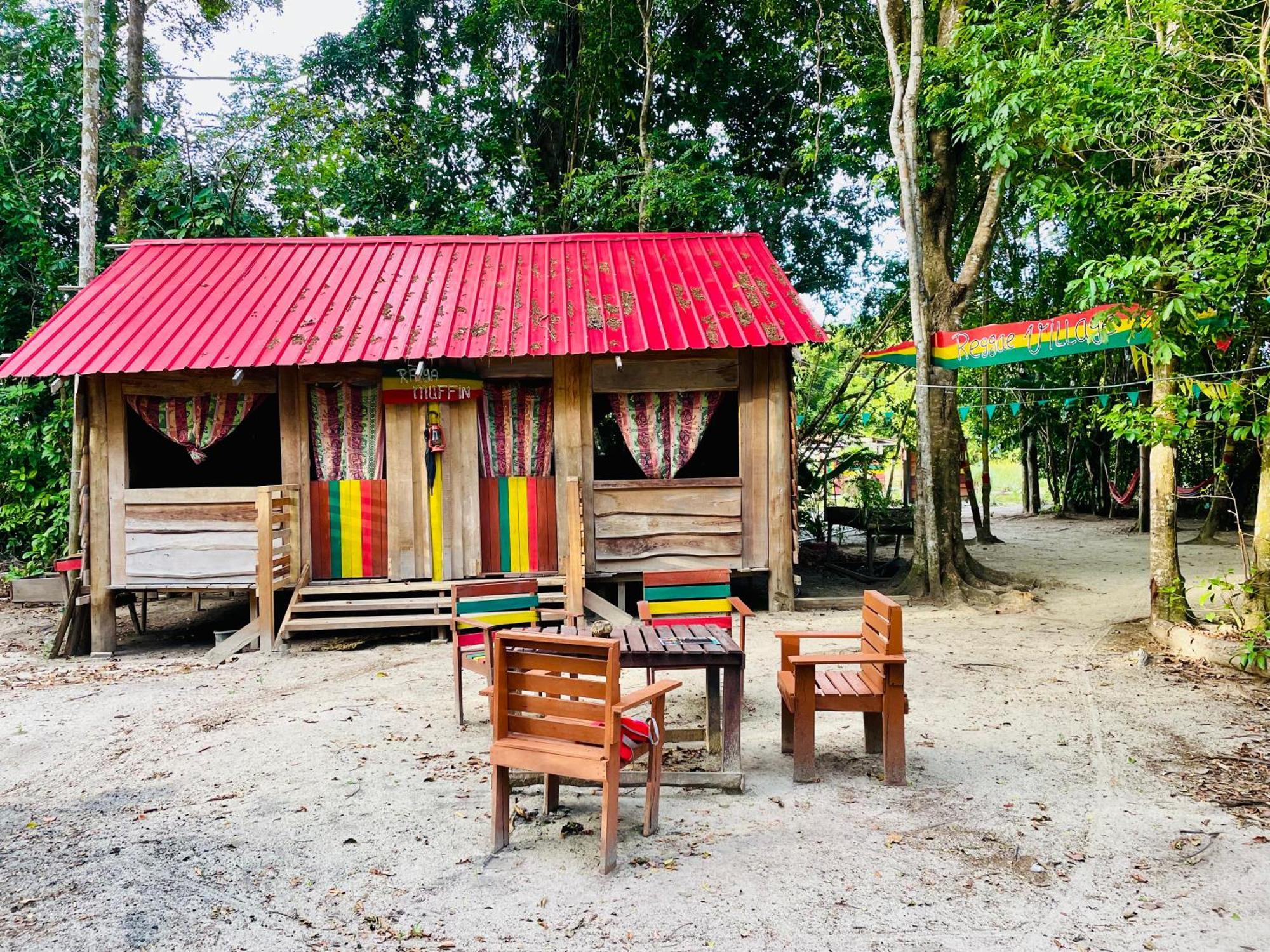 Land Of Promise - Reggae Bar & Eco Village Zanderij Esterno foto