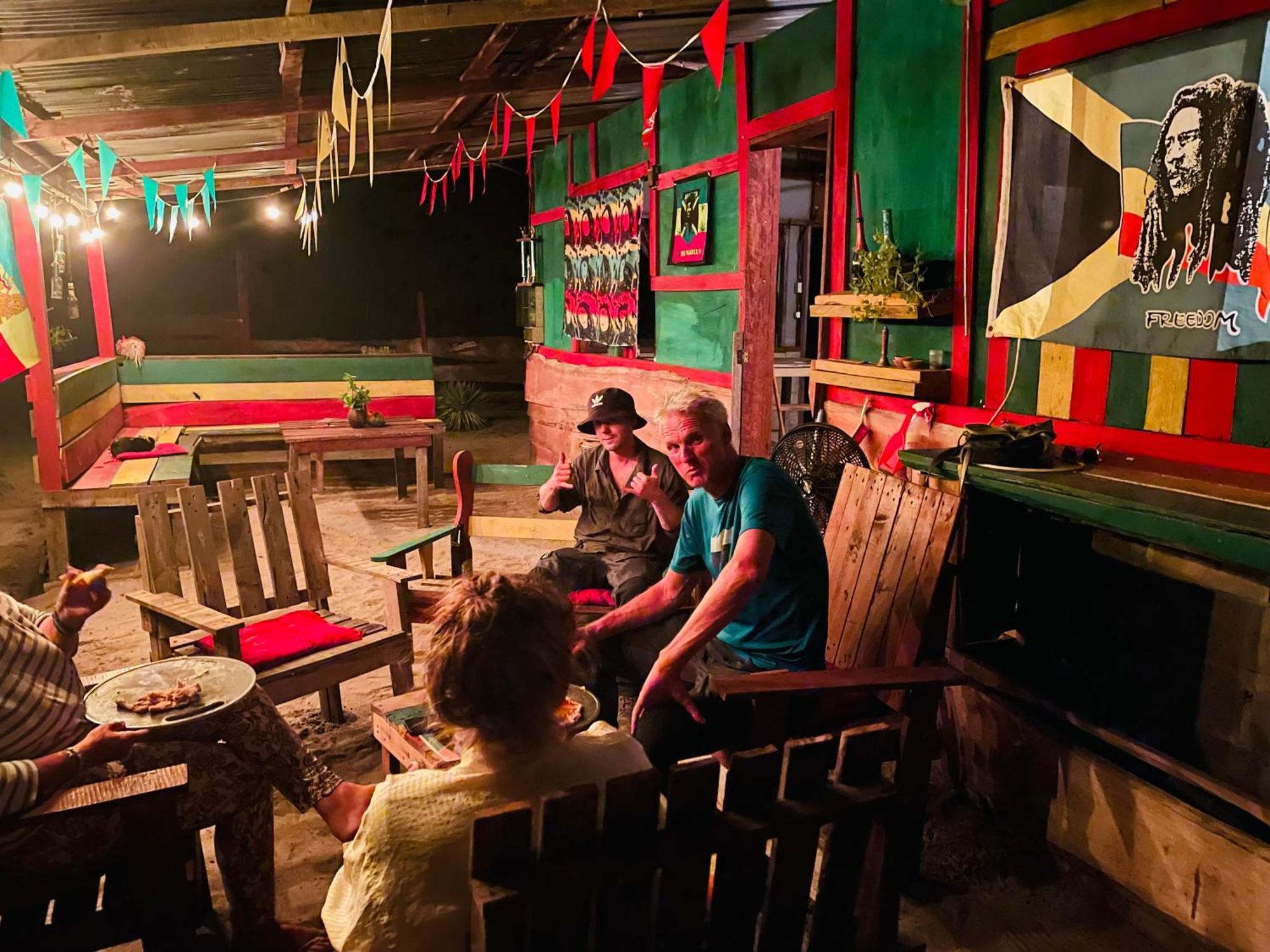 Land Of Promise - Reggae Bar & Eco Village Zanderij Esterno foto