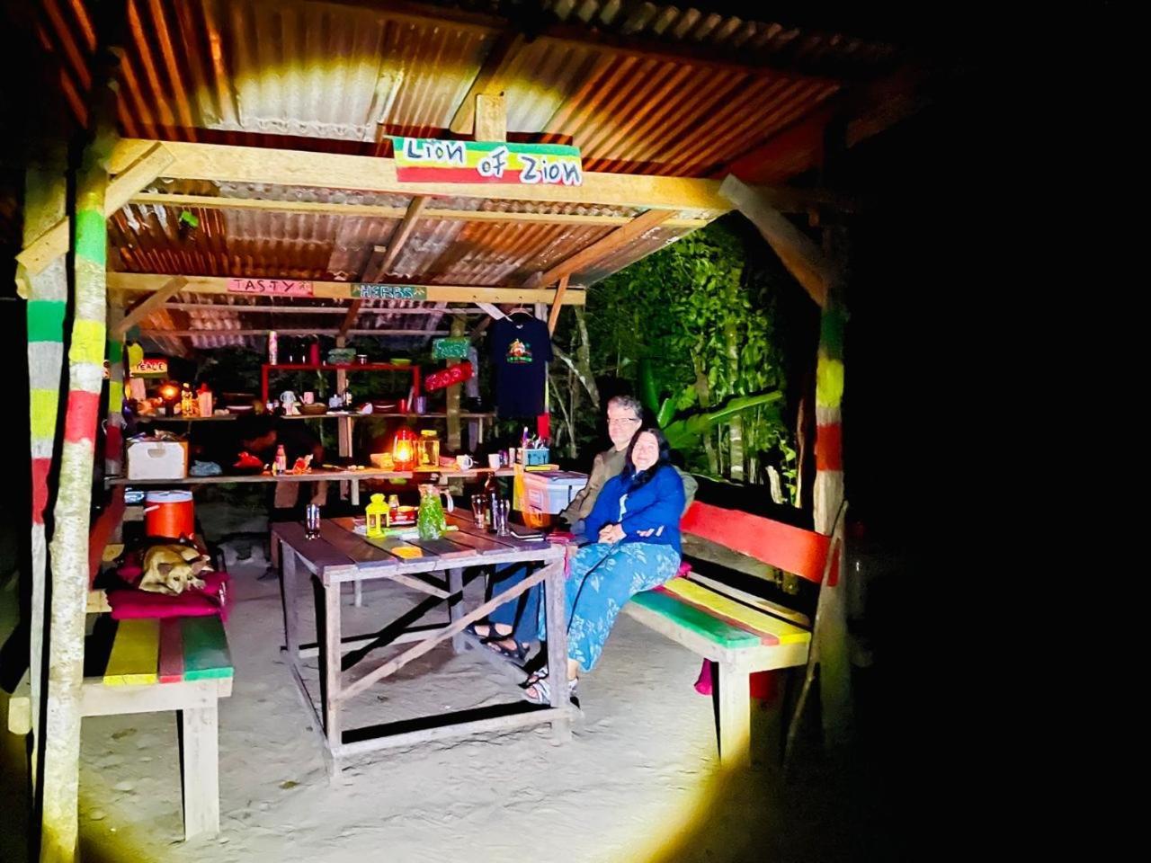 Land Of Promise - Reggae Bar & Eco Village Zanderij Esterno foto