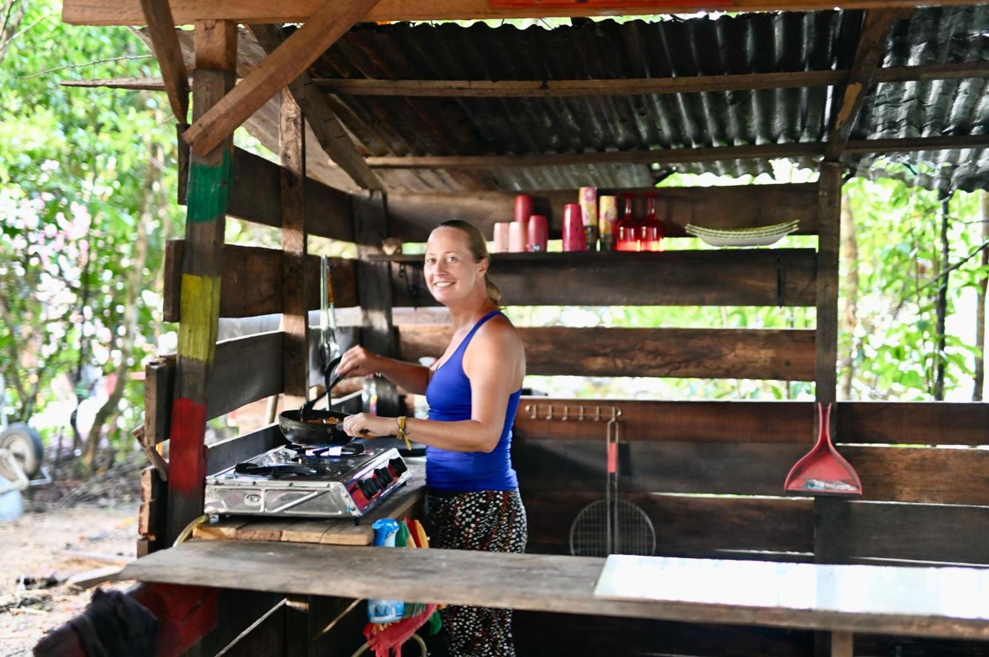 Land Of Promise - Reggae Bar & Eco Village Zanderij Esterno foto